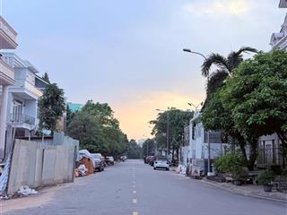 Bán lô đất siêu vị trí  ngay góc nguyễn quý cảnh,p. an phú, quận 2 dt 8x20m(160m2) giá bán44 tỷ