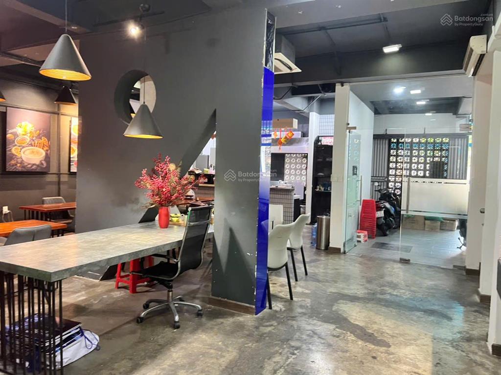 Cho thuê tòa nhà 2mt trước sau võ văn ngân bình thọ thủ đức 12x30m (360m2) 4 tầng giá 250tr/tháng