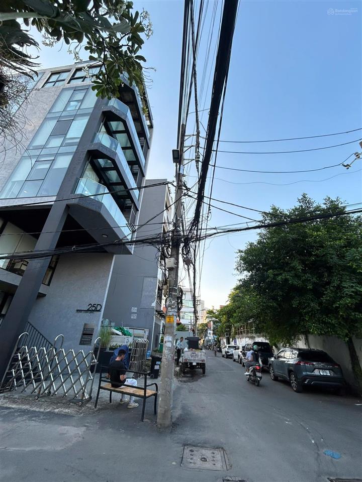 Bán khuôn đất xây hầm 6 tầng mt trần văn sắc  p.thảo điền quận 2 dt 4,5x22m (100m2) giá 27 tỷ tl