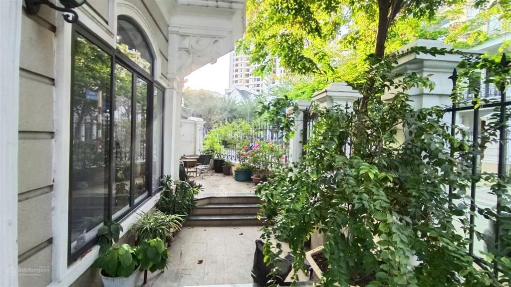 36 tỷ sở hữu biệt thự góc 2mt khu compound victoria thạnh mỹ lợi q2 dt 10x20m(180m2) full nội thất