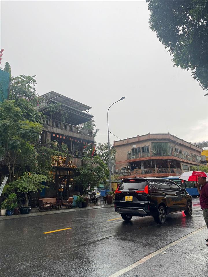 Mt phạm ngũ lão, p. bến thành q1 siêu vị trí đối diện công viên dt 7x10m (60m2) hđt 130tr/th 60 tỷ