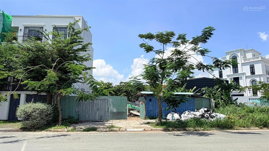 Cần bán khuôn đất 550m2 đối diện công viên thạnh mỹ lợi q2 dt 20x25m giá chỉ 120tr/m2  66 tỷ