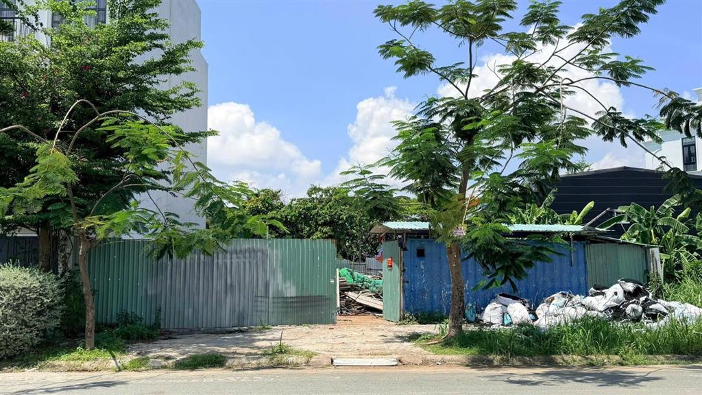 Cần bán khuôn đất 550m2 đối diện công viên thạnh mỹ lợi q2 dt 20x25m giá chỉ 120tr/m2  66 tỷ