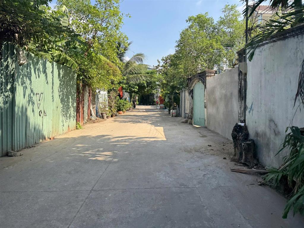 Góc 2mt đoàn hữu trưng, an phú. 73 tỷ (35 x 22m cn 499m2)