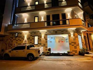 Bán nhà góc 2 mt p. an phú, q2, giá 17,5 tỷ tl, dt 95,6m2. có thang máy, full nội thất