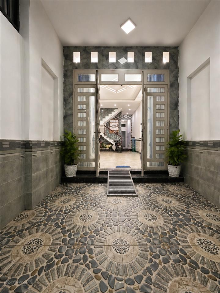 Bán nhà 3 tầng 66m² ngay chợ hiệp bình chỉ nhỉnh 6 tỷ
