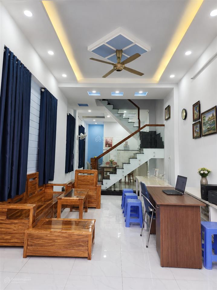 Bán nhà 3 tầng 81m2 gần chợ thủ đức, hẻm xe hơi, nhỉnh 7 tỷ