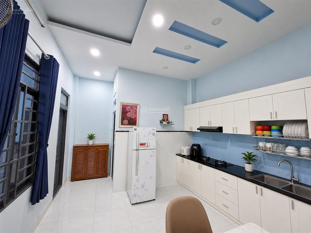 Bán nhà 3 tầng 81m2 gần chợ thủ đức, hẻm xe hơi, nhỉnh 7 tỷ