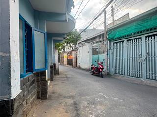 Nhà cấp 4 xe hơi, cách 30m ra tô ngọc vân