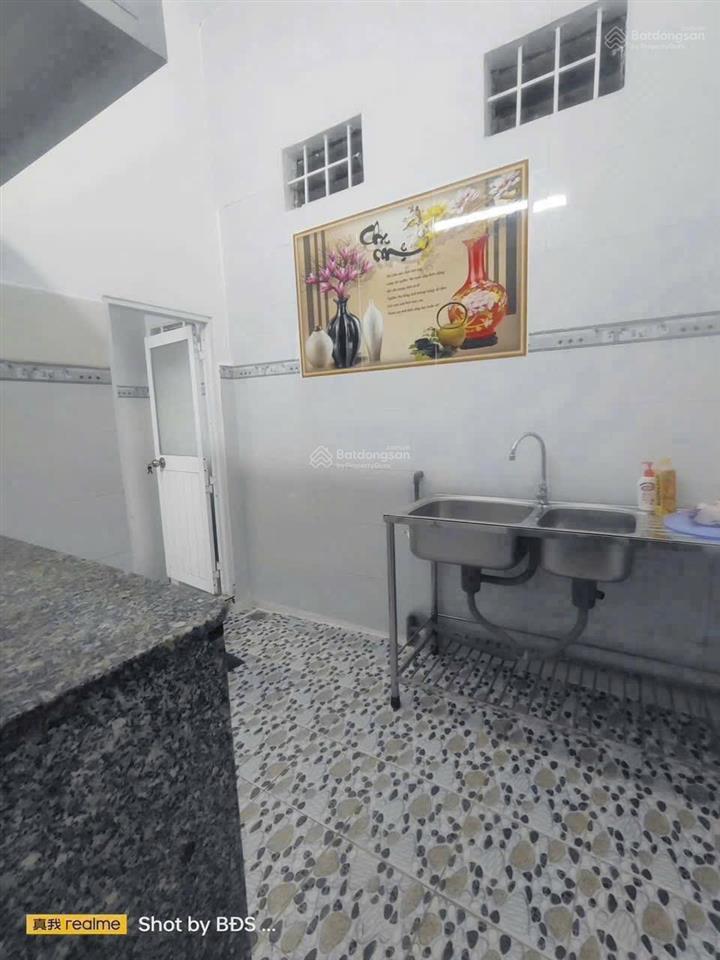 Nhà kiên cố hẻm ba gác trong khu dãy nhà cao tầng. 20m ra xe hơi