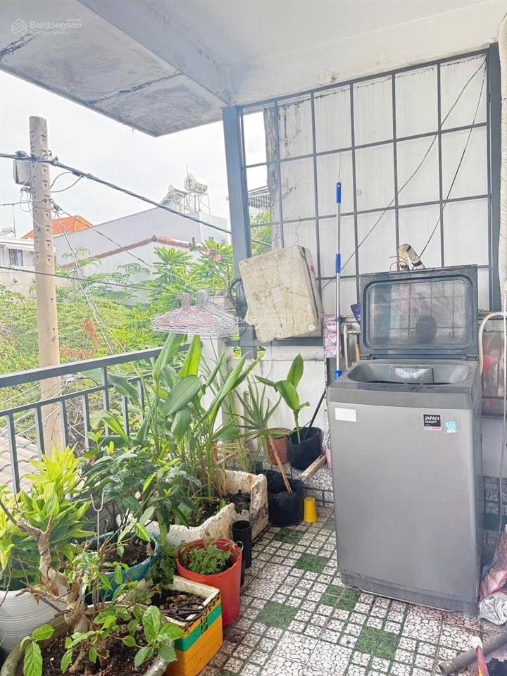 Sát ql13 vài chục met 56m2 nhà đẹp