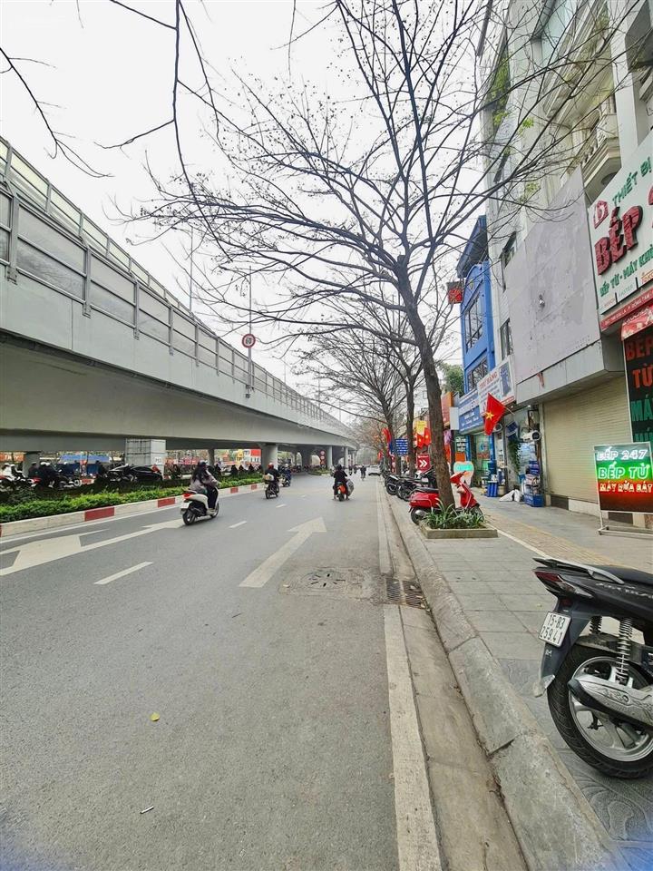 Bán nhà mặt phố đại la 7 tầng thang máy kinh doanh đỉnh vỉa hè rộng  dòng tiền 80tr/tháng