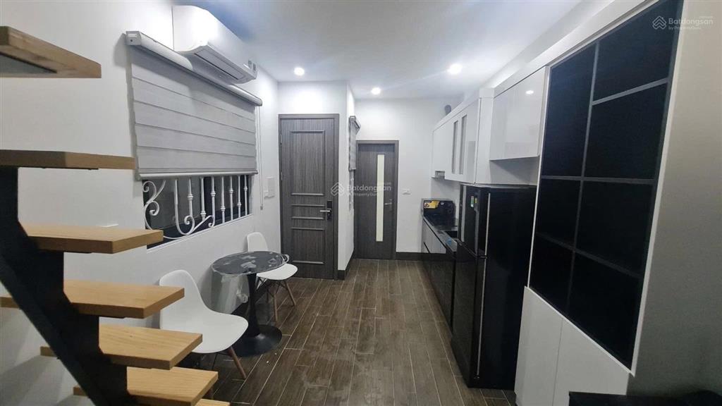 Bán nhà mặt phố đại la 7 tầng thang máy kinh doanh đỉnh vỉa hè rộng  dòng tiền 80tr/tháng