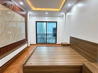 + ngõ ô tô qua nhà. 6 tầng thang máy. định công thượng. cực kỳ thoáng sáng. hơn 10 tỷ.