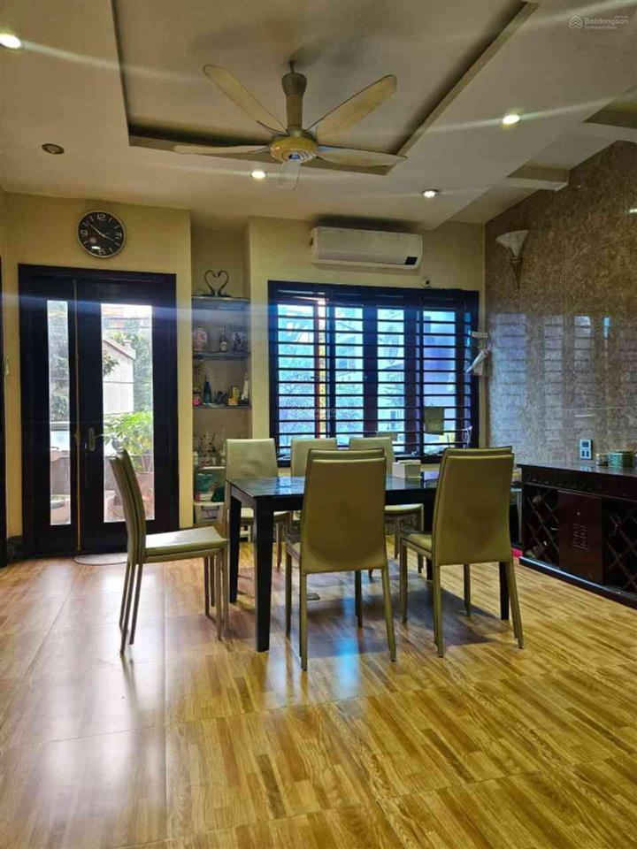 Kim giang.108m. mặt tiền rộng lô góc 6 tầng thang máy ô tô tránh.hơn 30 t"ỷ.kinh doanh vp