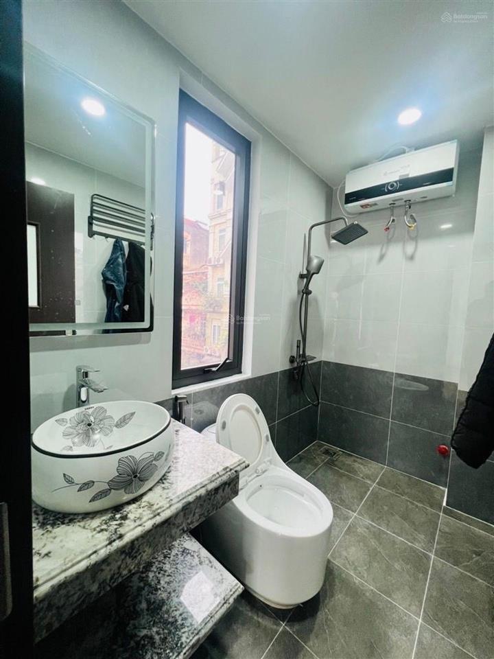 Nguyễn trãi.kinh do"anh đ"ỉnh dt60m .g"iá 28,5 t"ỷ building lô góc, 7 tầng thang máy xây mới