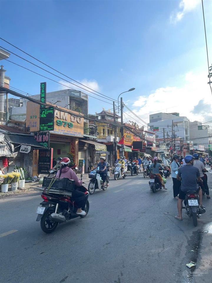 Bán đất lô góc 2 mặt tiền phường 9  dt 6,8x22m  lề 7m tiện xây dựng chdv và phòng trọ, văn phòng