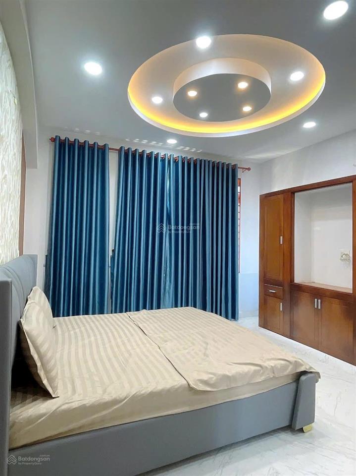 Bán nhà mặt tiền phường 16  kinh doanh buôn bán hoặc cho thuê giá cao  cầu thang máy  đúc 6 tầng