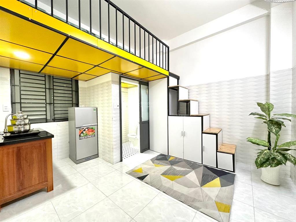 Gác lửng siêu tiện nghi, cửa sổ thoáng mát 500m đi đại học văn hiến, cv đầm sen