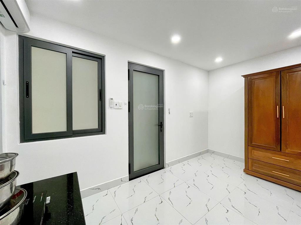 Phòng nhỏ xinh cho thuê nội thất cơ bản 2' qua tới aeon tân phú