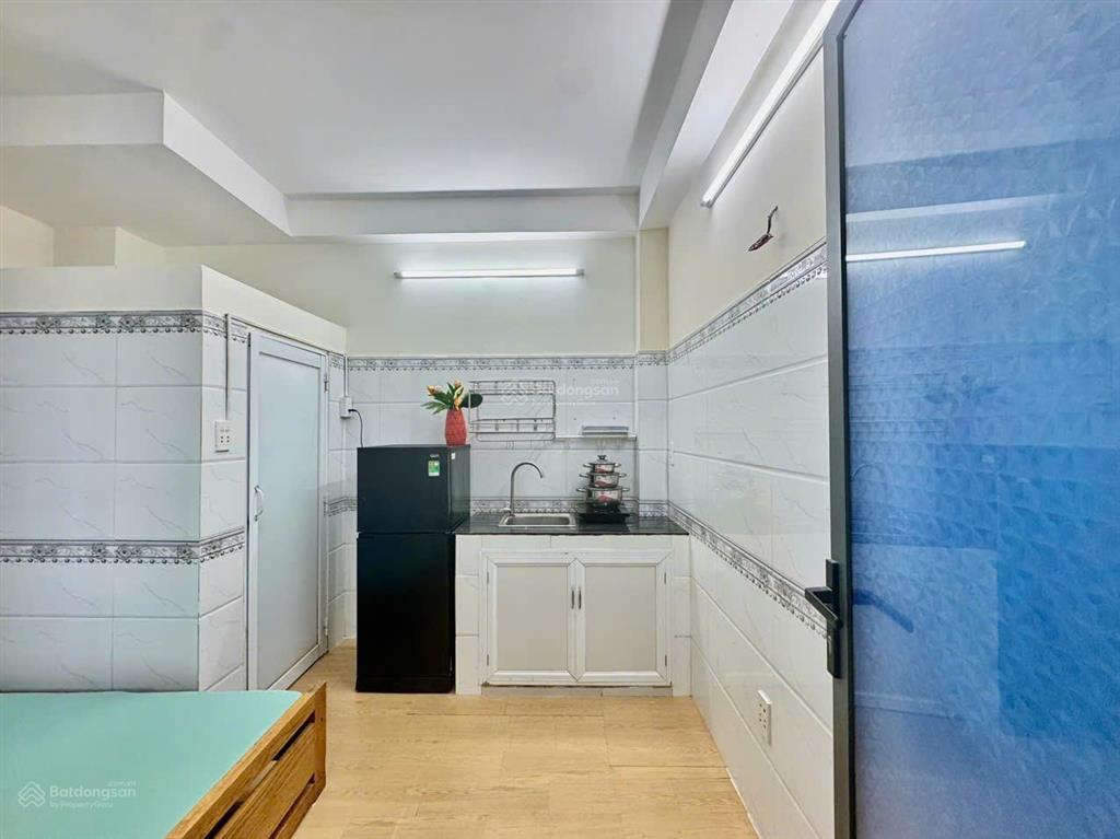 Phòng nhỏ xinh, nội thất đầy đủ dương văn dương. miễn phí để xe