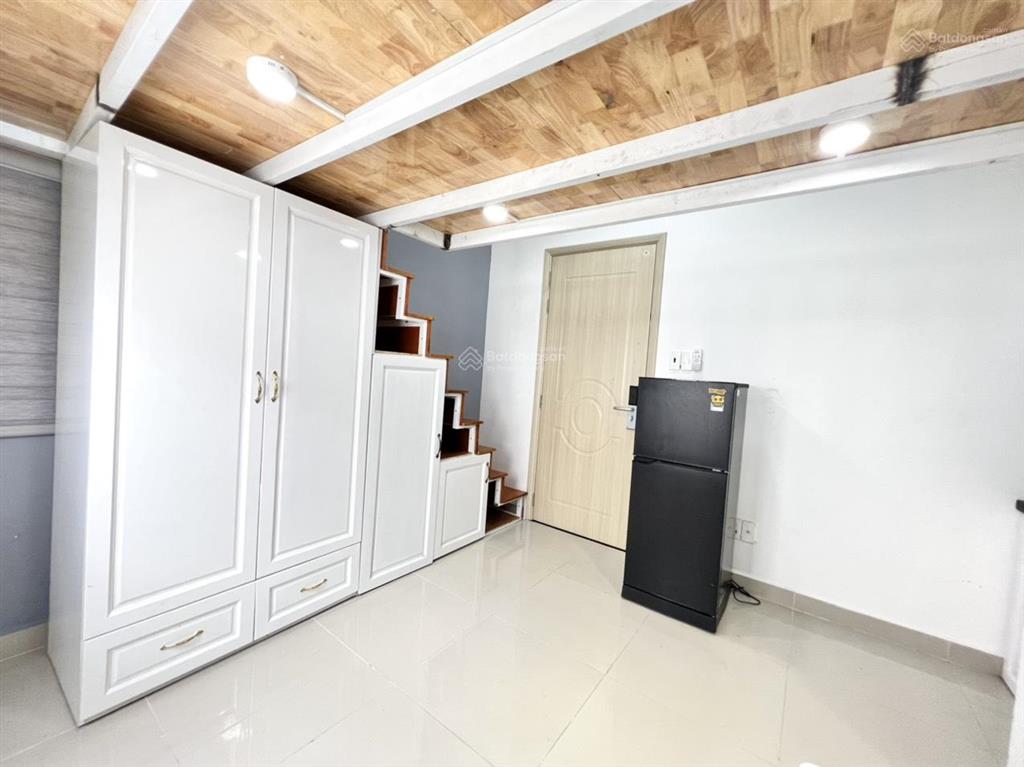Phòng mới xây, nội thất cơ bản, an ninh đường âu cơ 2' đi đh văn hiến tân phú