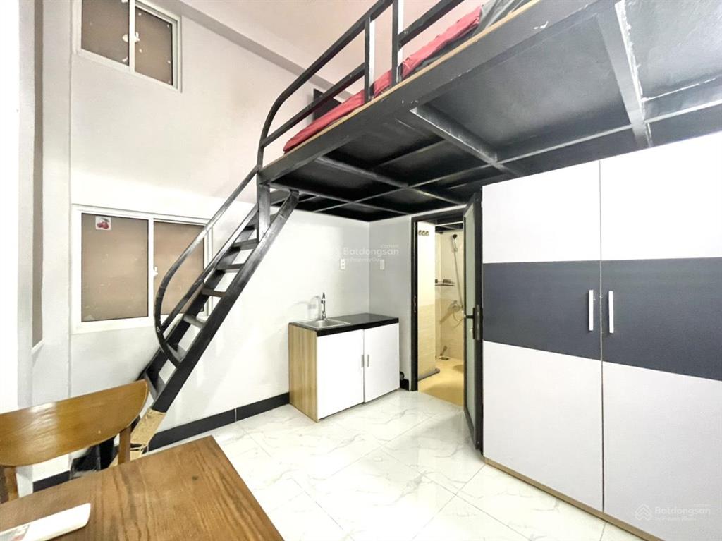 Gác lửng đầy đủ tiện nghi, an ninh ngay phố ẩm thực phan xích long