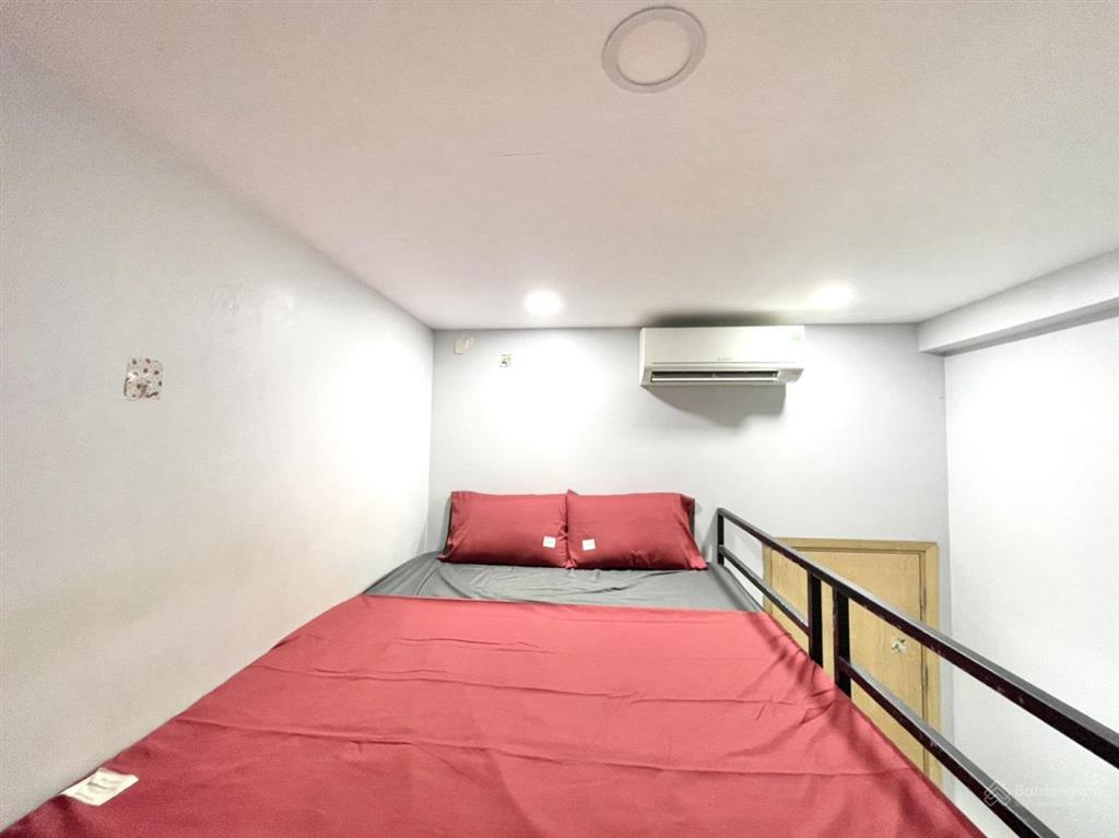 Gác lửng đầy đủ tiện nghi, an ninh ngay phố ẩm thực phan xích long