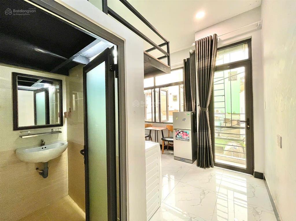 Gác lửng full nội thất cao cấp phố ẩm thực phan xích long đối diện bv hoàn mỹ