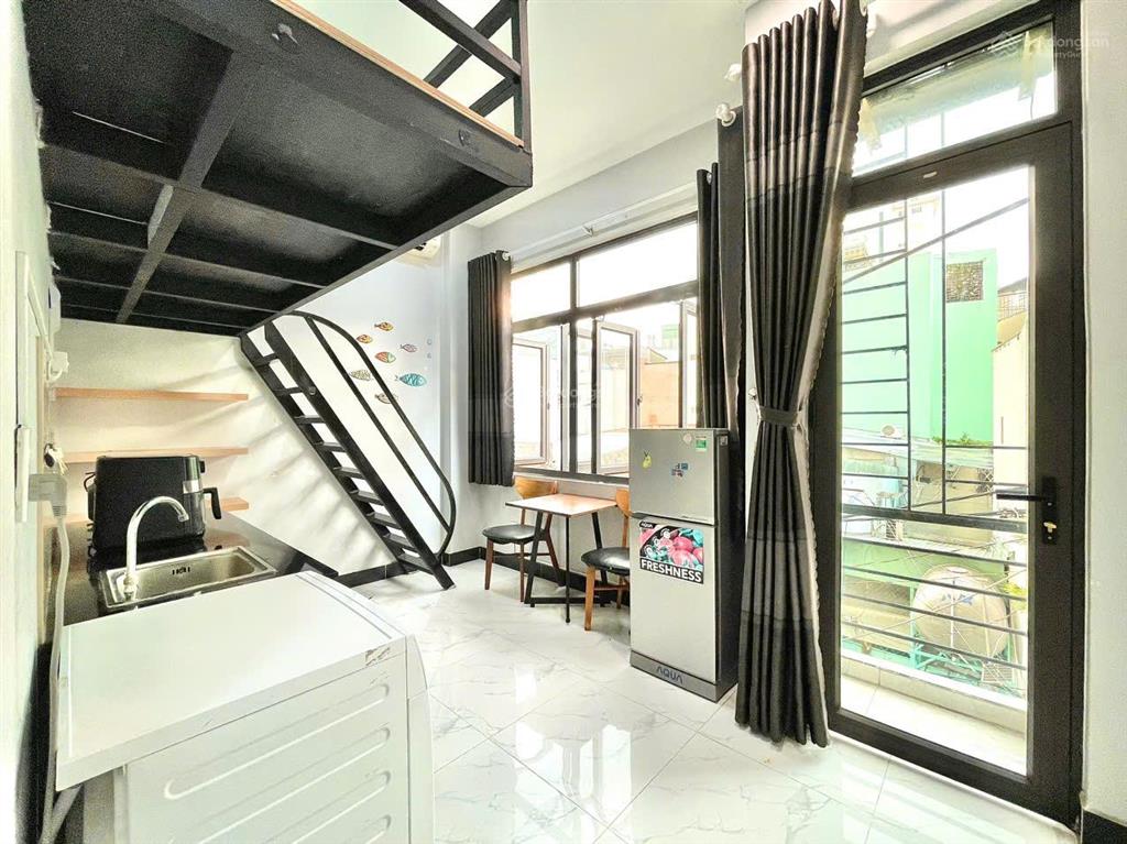 Gác lửng full nội thất cao cấp phố ẩm thực phan xích long đối diện bv hoàn mỹ