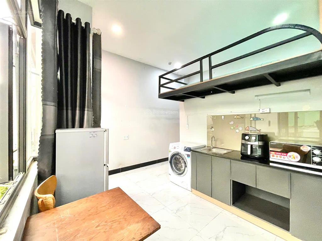 Gác lửng full nội thất cao cấp phố ẩm thực phan xích long đối diện bv hoàn mỹ