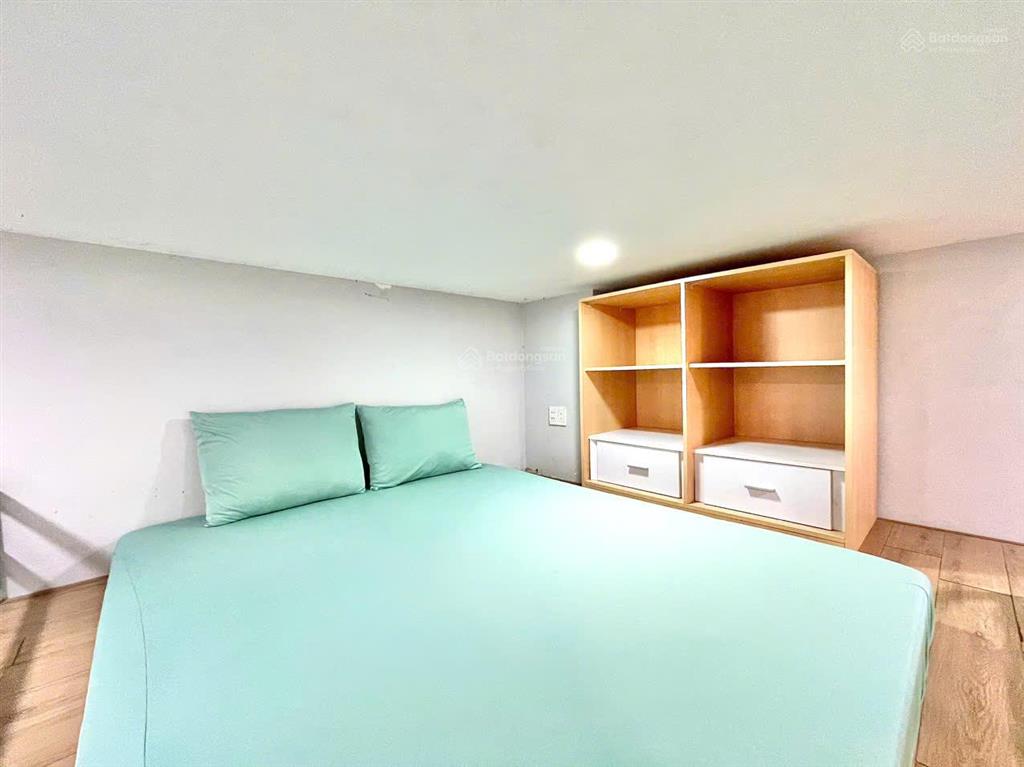 Gác lửng full nội thất cao cấp phố ẩm thực phan xích long đối diện bv hoàn mỹ