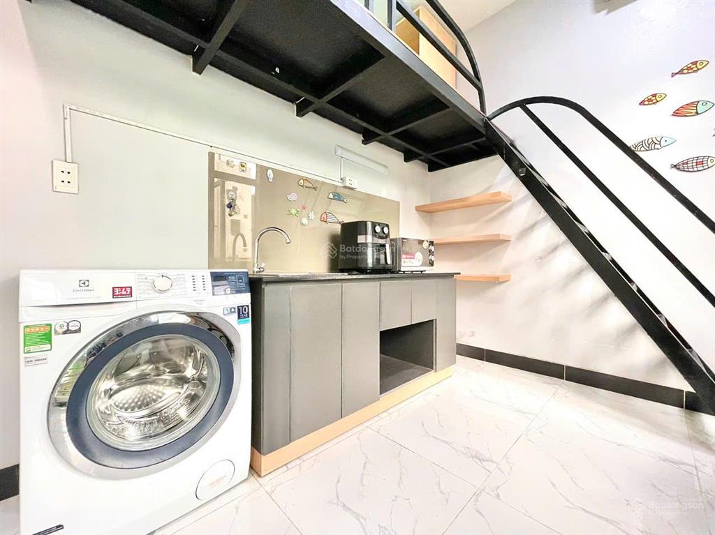 Gác lửng full nội thất cao cấp phố ẩm thực phan xích long đối diện bv hoàn mỹ