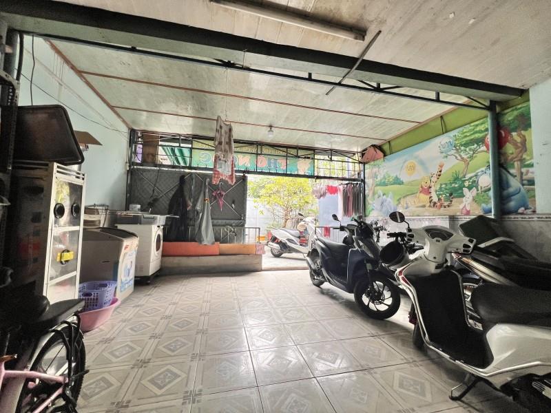 Bán nhà trong ngõ đường số 8, Linh Trung, Thủ Đức, TP HCM - Diện tích 194m2, cấp 4. Giá