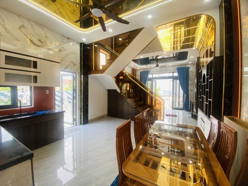 Bán nhà 4 tầng, Tỉnh lộ 43, Phường Bình Chiểu, Thủ Đức, TP HCM. DT 74 m2, SH. Giá 5,9 tỷ