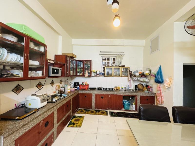 Bán nhà mặt phố đường số 17, Bình Chiểu, Thủ Đức, TP HCM. DT 114m2, 3 tầng. Giá 6.9 tỷ