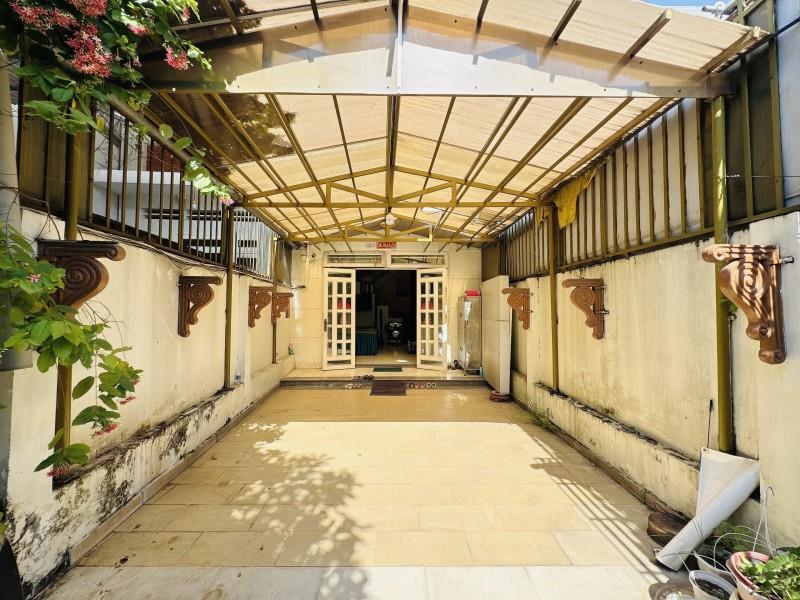 Bán nhà mặt phố đường số 17, Bình Chiểu, Thủ Đức, TP HCM. DT 114m2, 3 tầng. Giá 6.9 tỷ