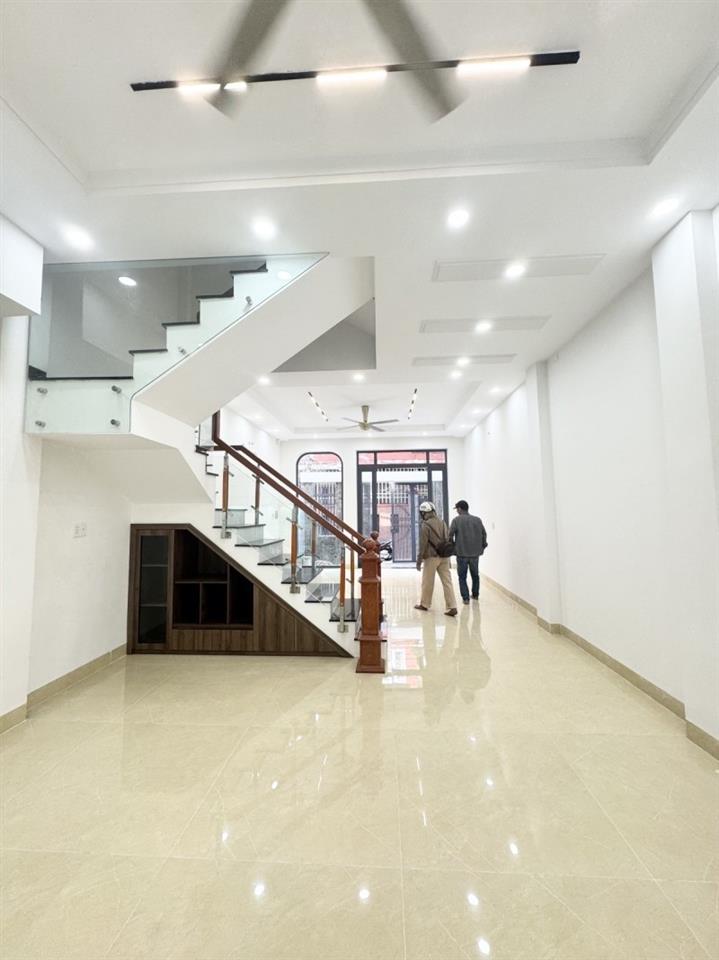 Bán nhà 4 tầng đường 359,  Phước Long B, Q9, Thủ Đức, TP HCM. DT 84m2, SH. Giá  9.7 tỷ