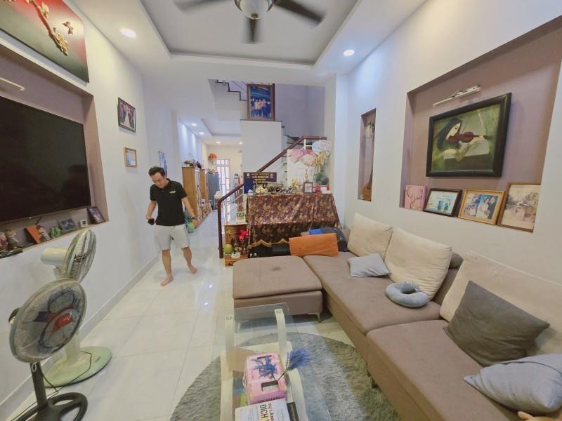 Bán nhà mặt phố đường Số 14, Phước Bình, Q9, Thủ Đức, TP HCM. DT 88m2, 3 tầng, giá 10,95 