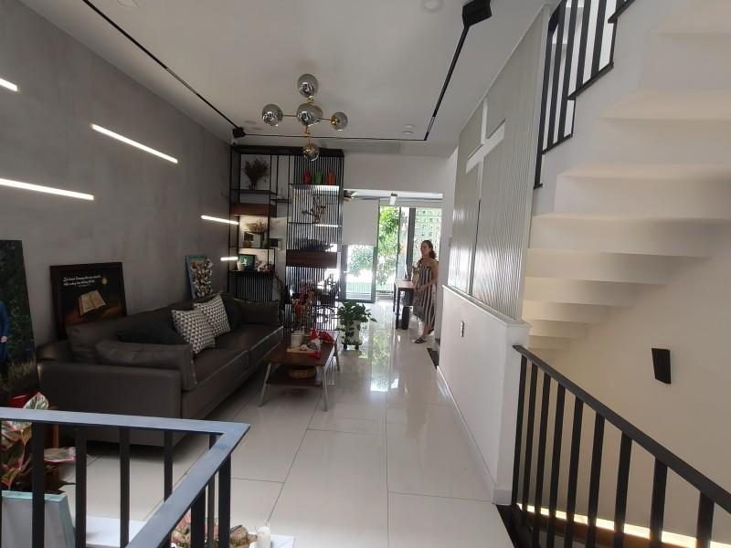 Bán nhà 4 tầng đường Số 3, Trường Thọ, Thủ Đức, TP HCM. DT 97m2, SH. Giá 13.9 tỷ.