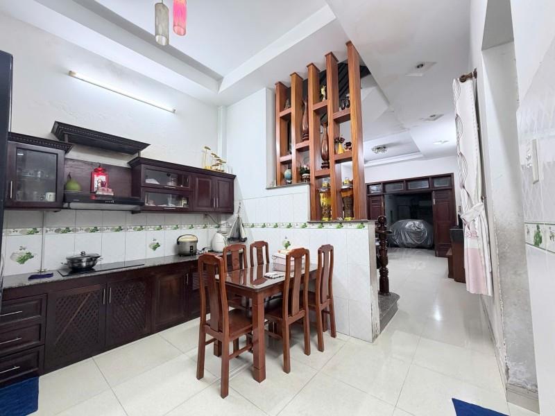 Bán nhà đường số 8, Linh Trung, Thủ Đức, TP HCM. DT105m2, 3 tầng, SHR. Giá 10.4 tỷ