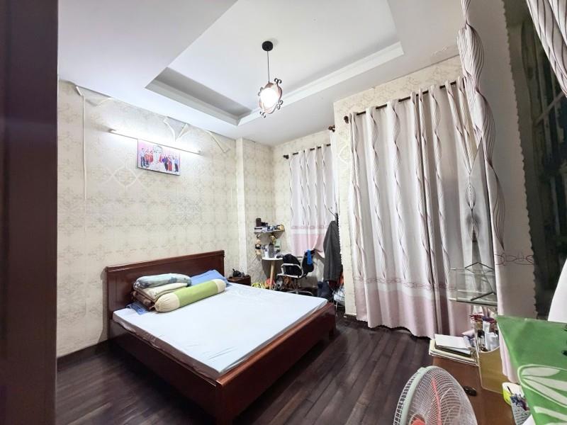 Bán nhà đường số 8, Linh Trung, Thủ Đức, TP HCM. DT105m2, 3 tầng, SHR. Giá 10.4 tỷ