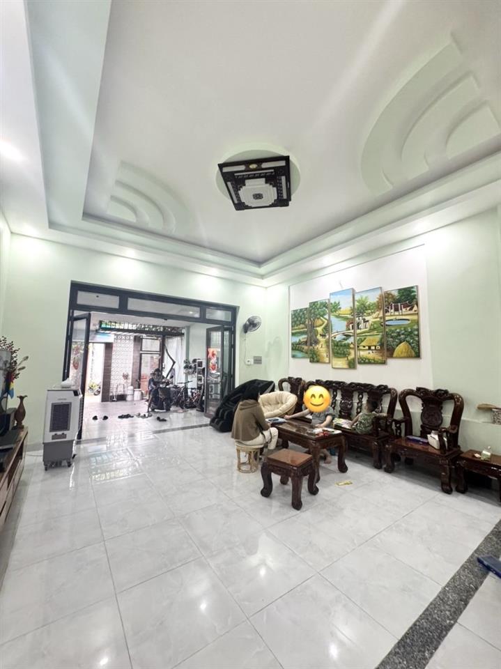 Bán biệt thự mini, DT 200m2,  đường số 11, Linh Trung, Thủ Đức, TP HCM,  sổ hồng riêng.