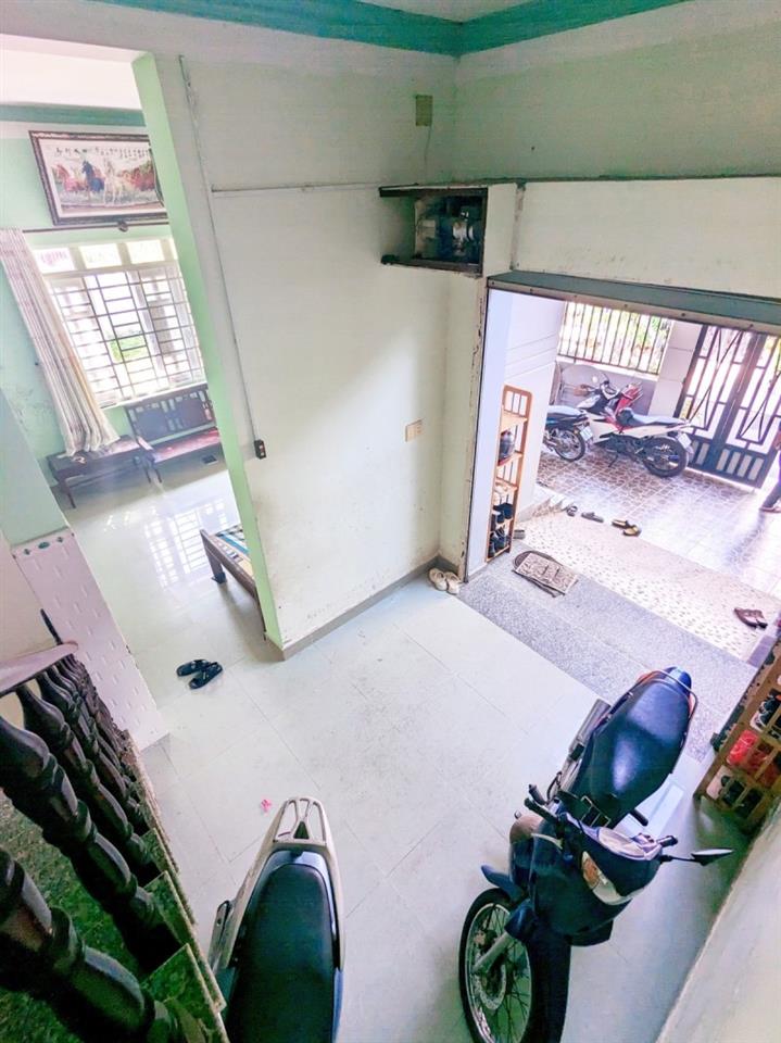 Bán nhà 105m2, đường 160, Tăng Nhơn Phú A, Q9, Thủ Đức, TP HCM, 3 tầng,  sổ hồng riêng,