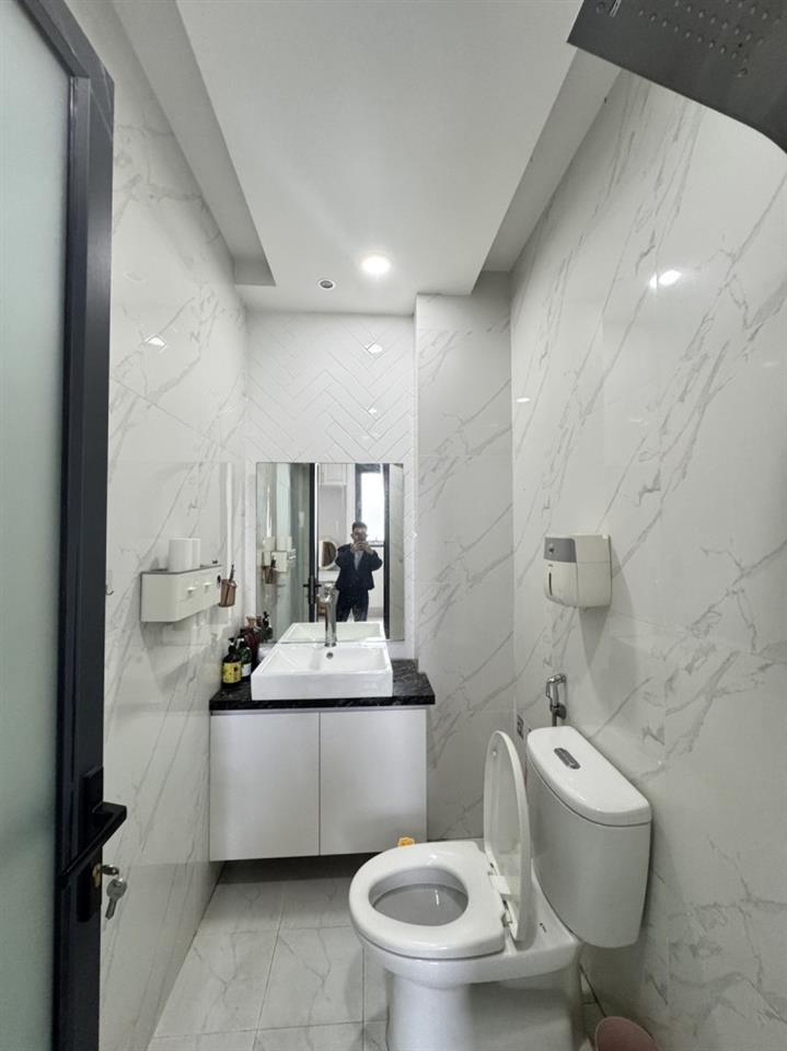 Bán nhà 3 tầng đường 359, Phước Long B, Quận 9, Thủ Đức, TP HCM. DT 78m2. Giá 6.88 tỷ, sổ