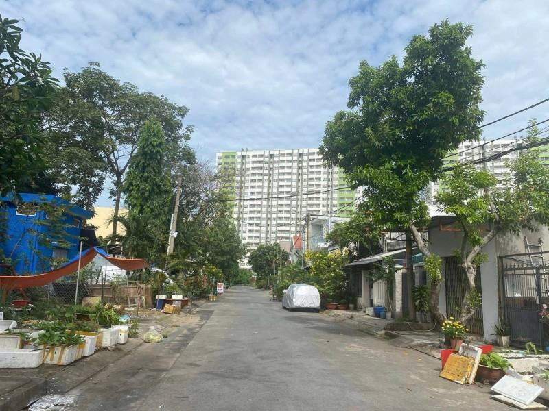Bán nhà 3 tầng, 110m2, đường Nguyễn Văn Bá, Trường Thọ, Thủ Đức, TP HCM, SHR. Giá 9.48 tỷ.