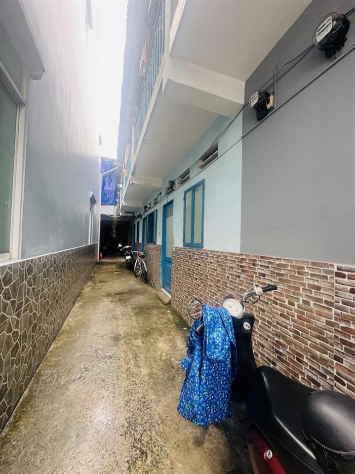 Bán nhà 316m2, 2 tầng, đường Hàng Tre, Q9, Thủ Đức, TP HCM,  sổ đỏ chính chủ. Giá 10,99