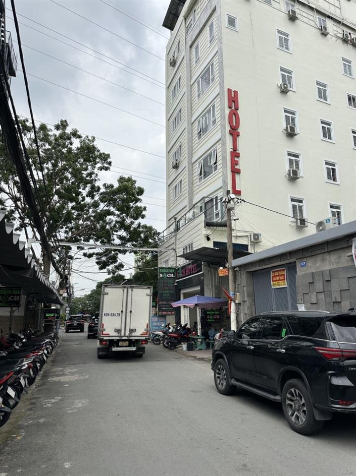 Bán nhà 3 tầng, 58m2 Lê Văn Chí, Linh Trung, Thủ Đức, TP HCM - Giá 7,48 tỷ, Sổ hồng riêng.