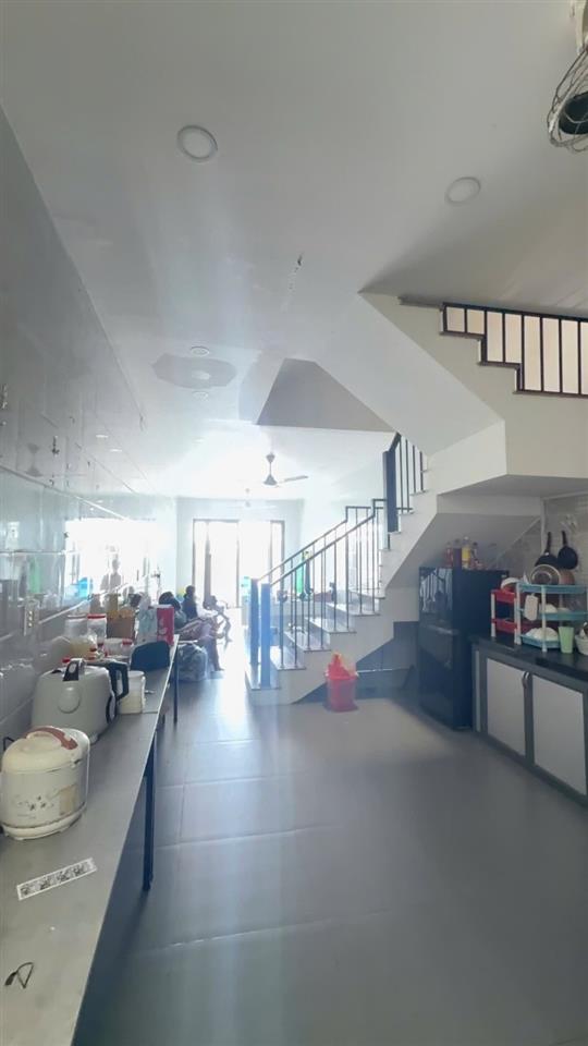 Bán nhà 3 tầng Gò Cát, Phú Hữu, Q9, Thủ Đức, TP HCM. DT 56m2, sổ hồng riêng. Giá 6,97 tỷ.