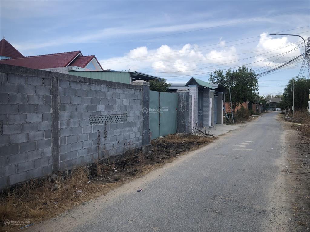 Cho thuê kho, nhà xưởng tại 26, đường bộ đội tên lửa, 45 triệu, 1000m2,